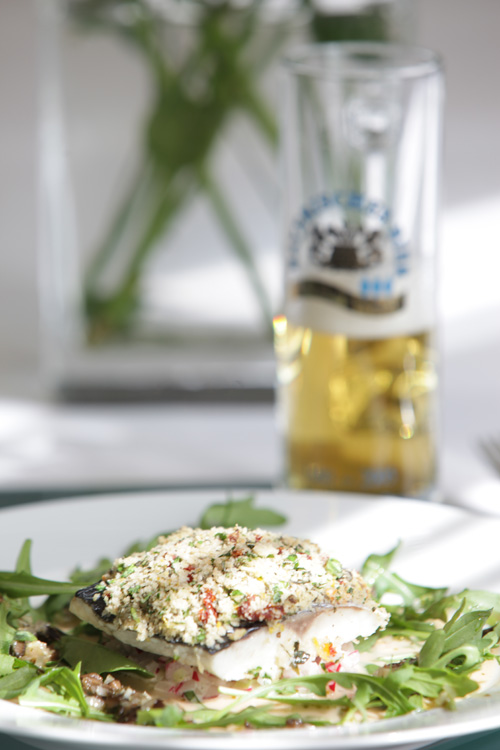 Meerwolf mit Dunkelbier-Balsamico-Dressing