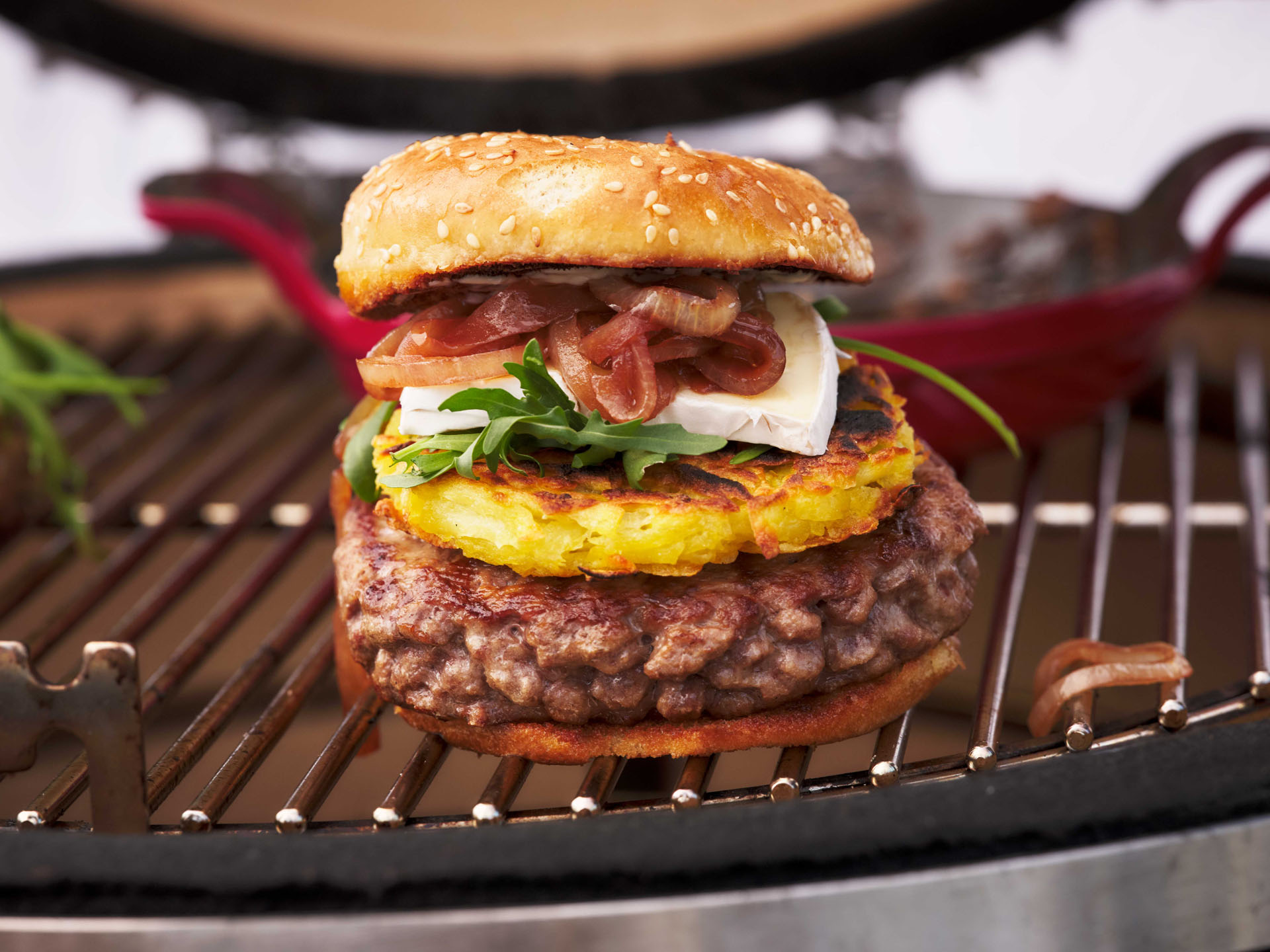 BAYERISCHES RINDFLEISCH G.G.A. Burger vom Bayerischen Rindfleisch mit Rösti