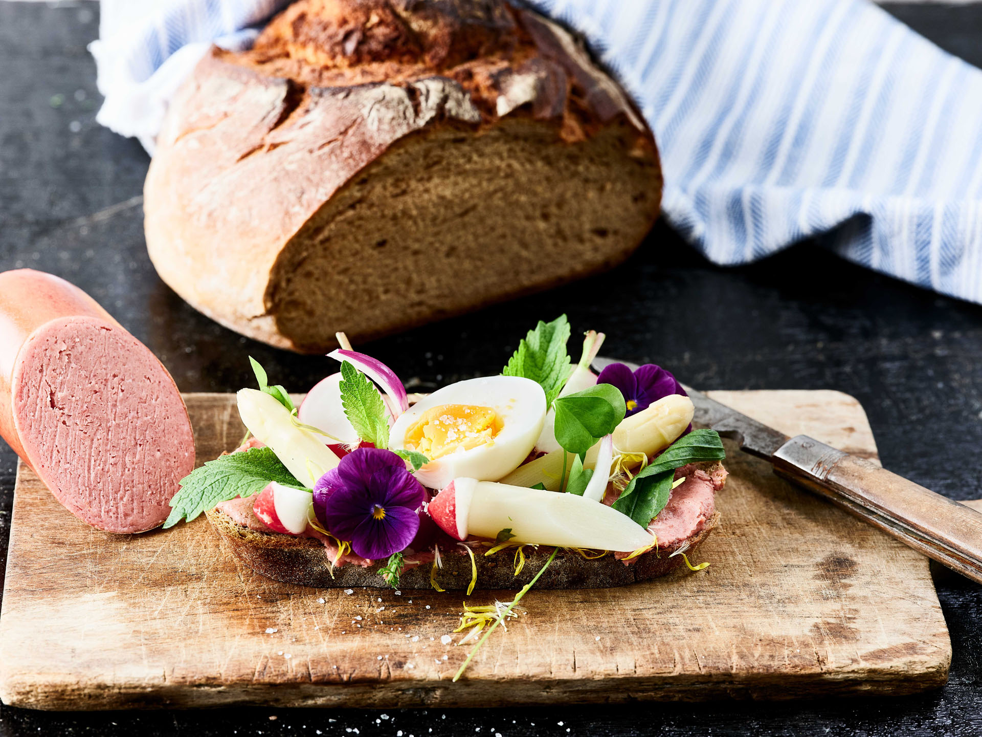 HOFER RINDFLEISCHWURST G.G.A. Brotzeitbrot mit Hofer Rindfleischwurst