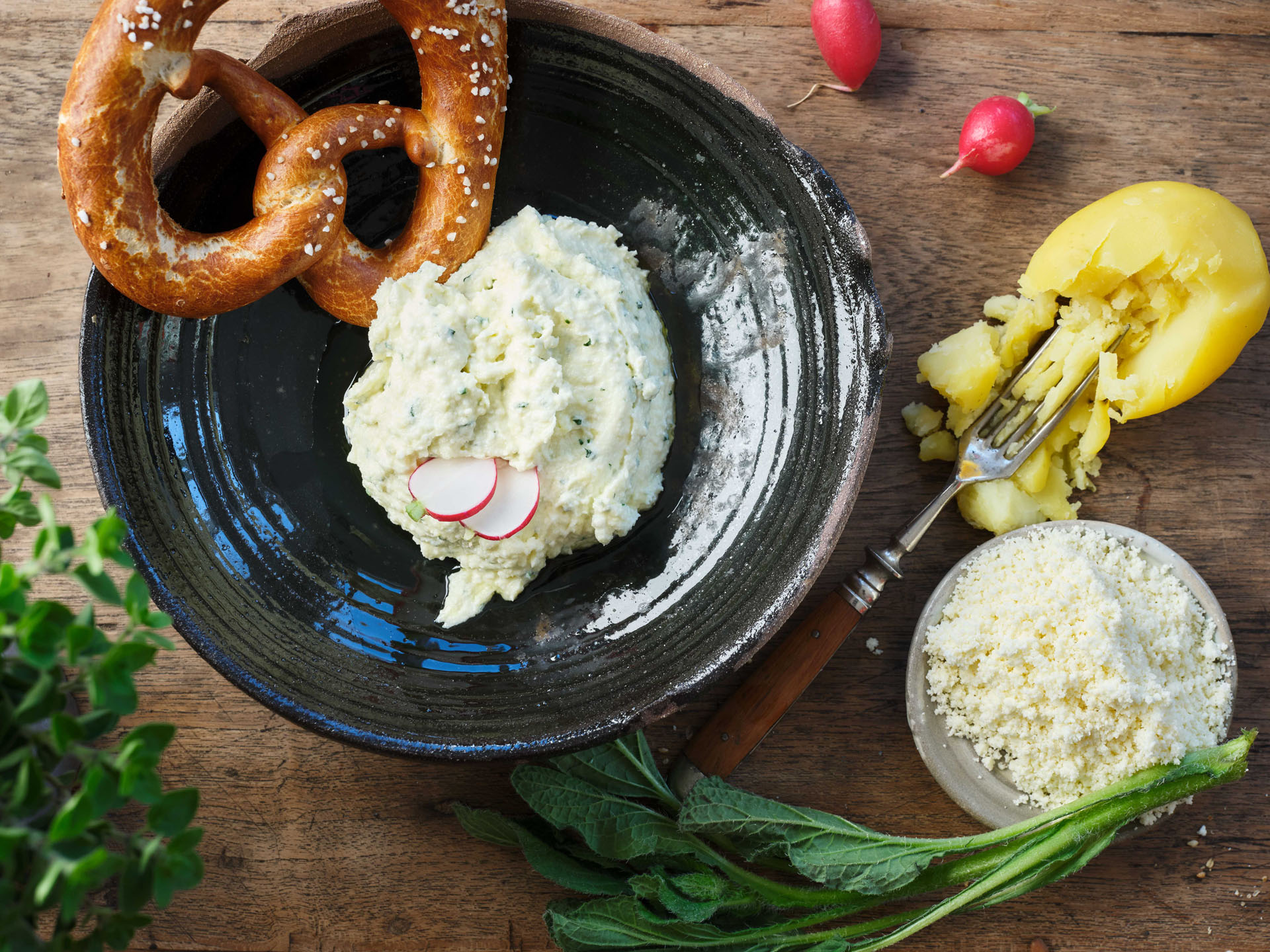 ALLGÄUER WEIßLACKER G.U. – Kartoffelaufstrich mit Allgäuer Weißlacker ...